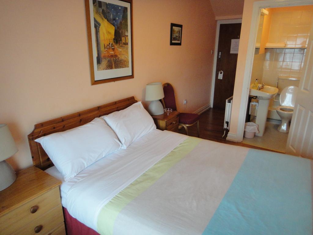 Inn On The Liffey Guesthouse Дублін Номер фото